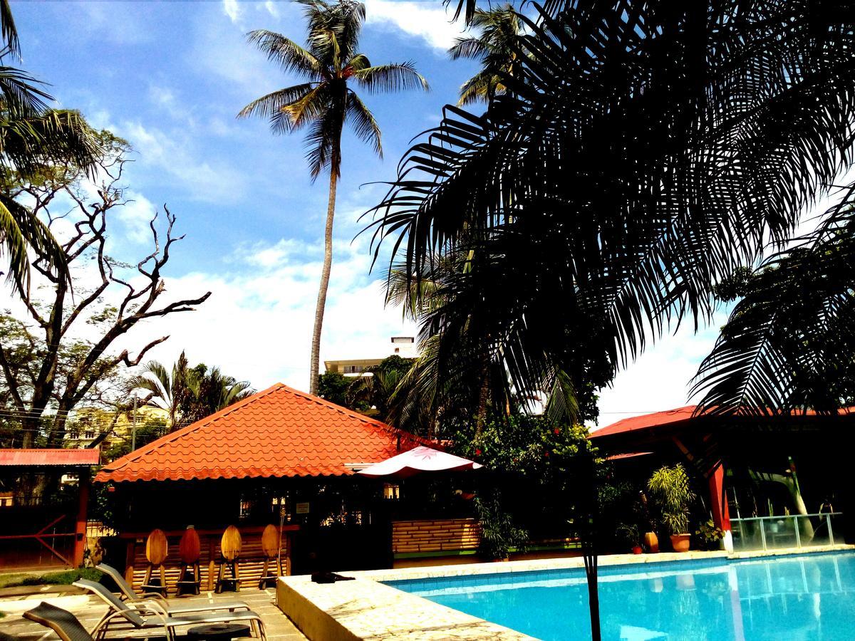 Hotel El Jardin Jacó Esterno foto