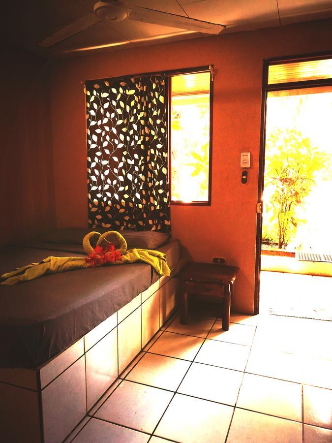 Hotel El Jardin Jacó Esterno foto