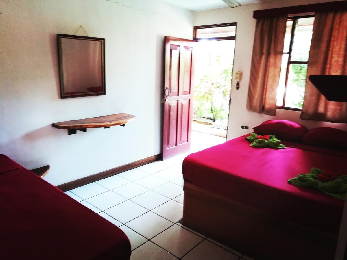 Hotel El Jardin Jacó Esterno foto